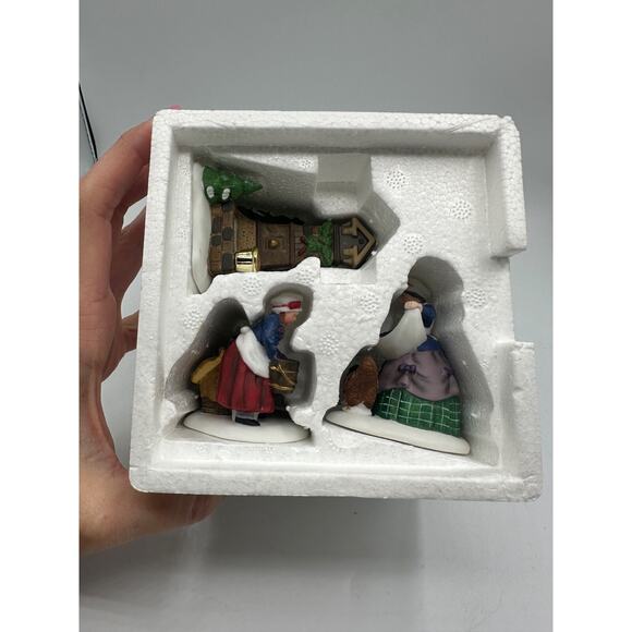 Department 56 - Three French Hens - 12 Days of Dickens Christmas - Picture 9 of 11